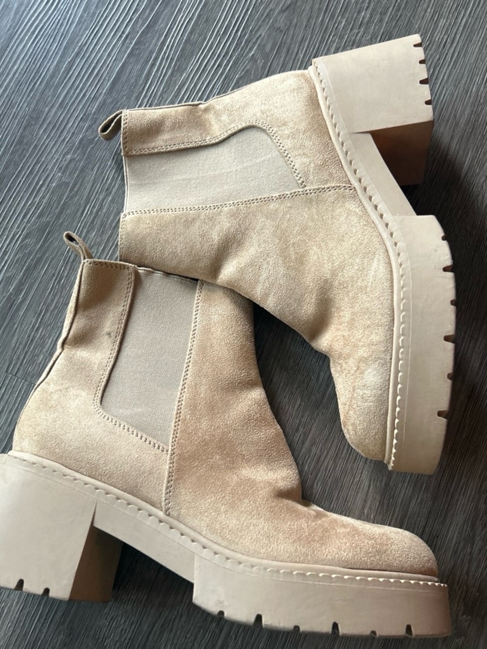Steve Madden Beige Suede Chelsea Lug Heel Boot
